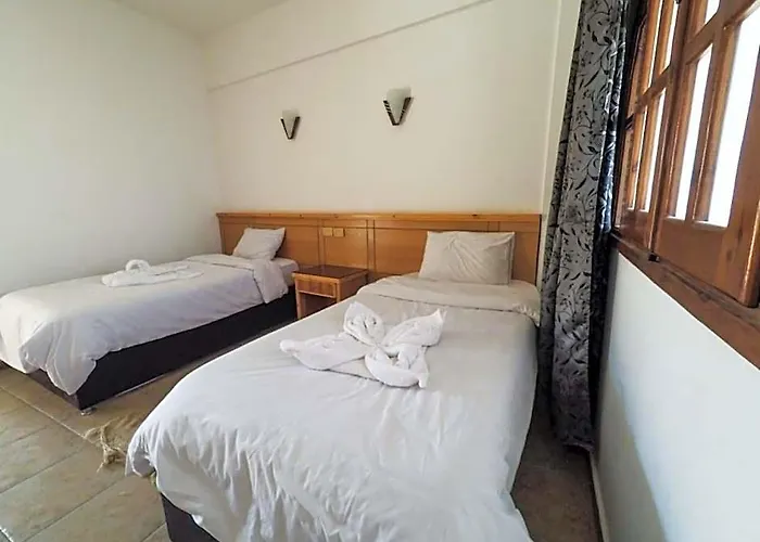 Jimmy Bed & Breakfast 3*